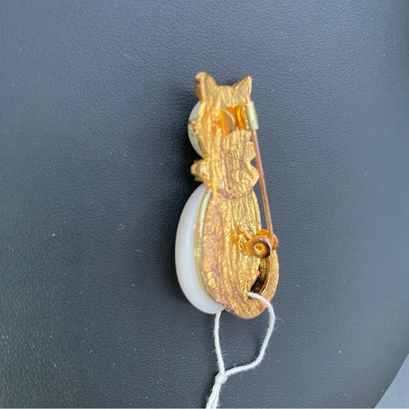 Faux Pearl and Gold Tone Vintage Cat Brooch Jelly Belly Style - Picture 4 of 8